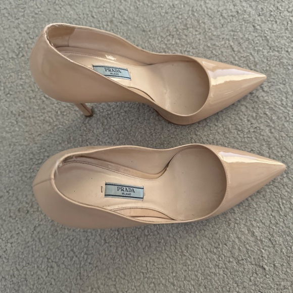 Prada patent leather nude pumps - Picture 4 of 7